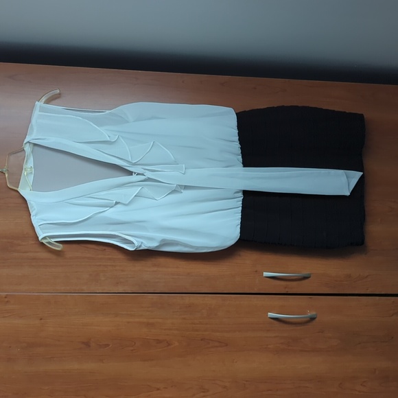 Dress - Picture 1 of 6